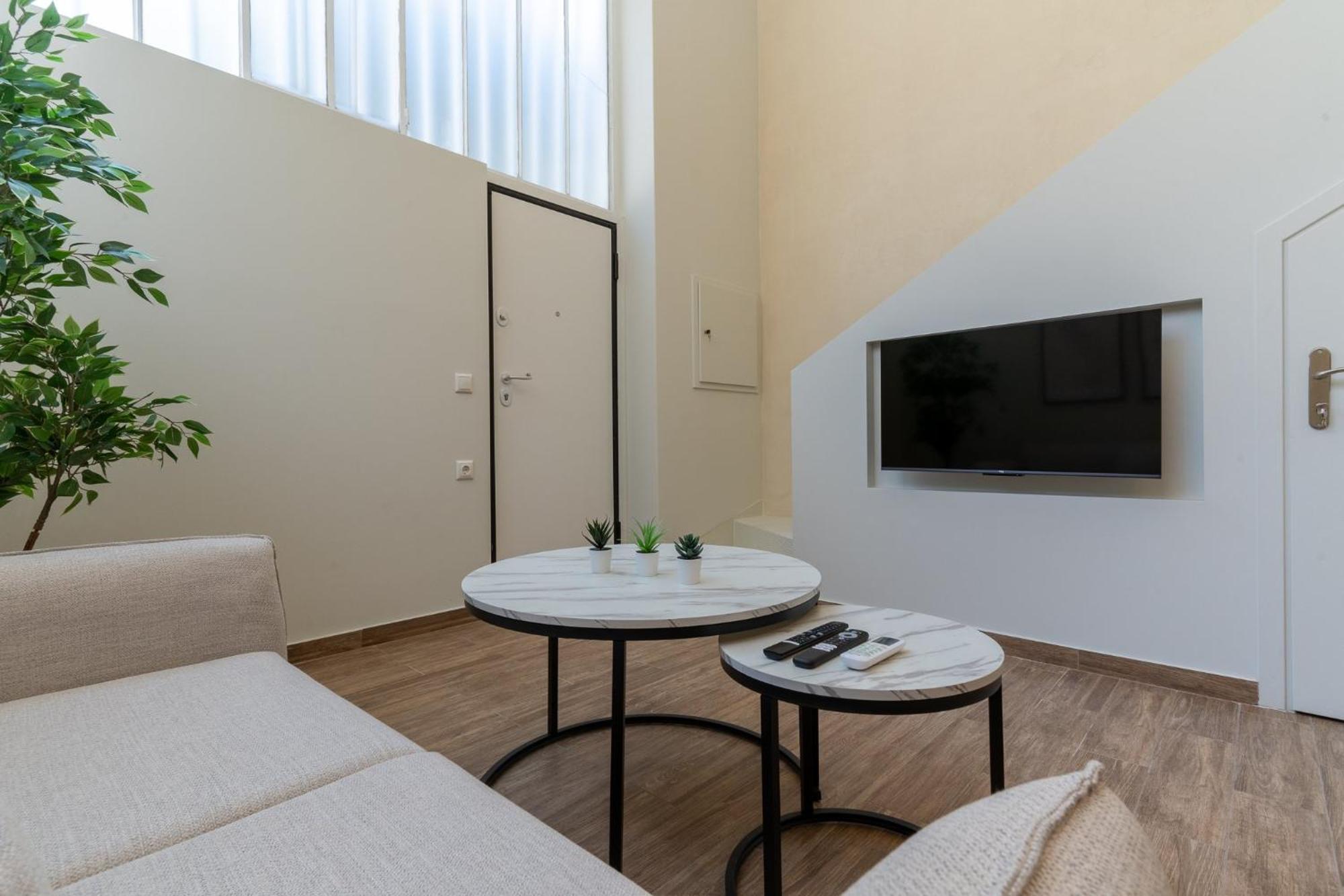 Acropolis Local Loft Apartment Атина Екстериор снимка