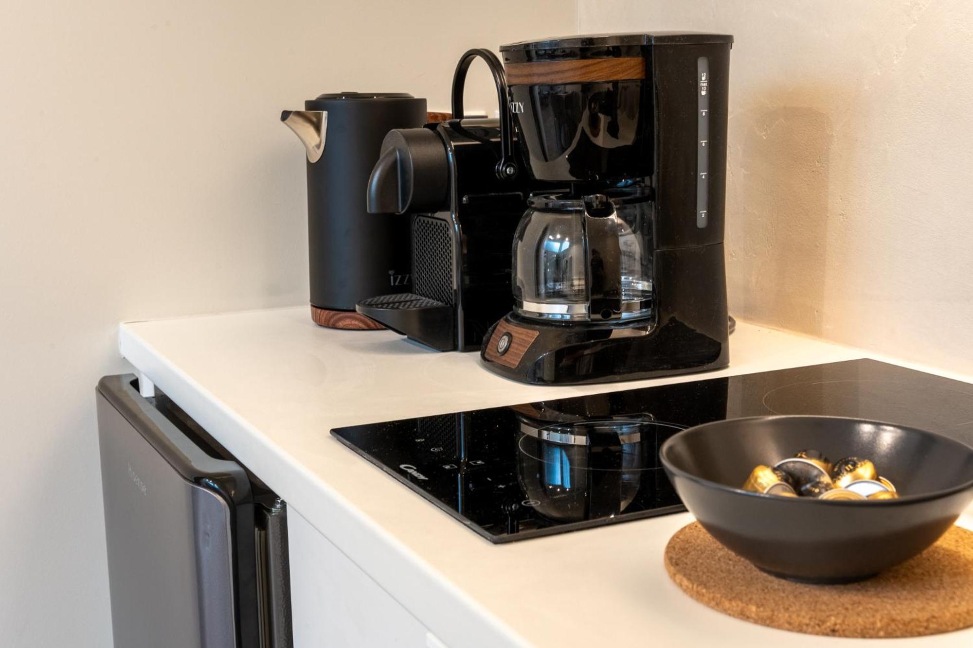 Acropolis Local Loft Apartment Атина Екстериор снимка